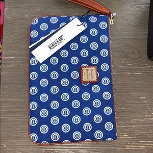 Dooney & Bourke Chicago Cubs Clutch